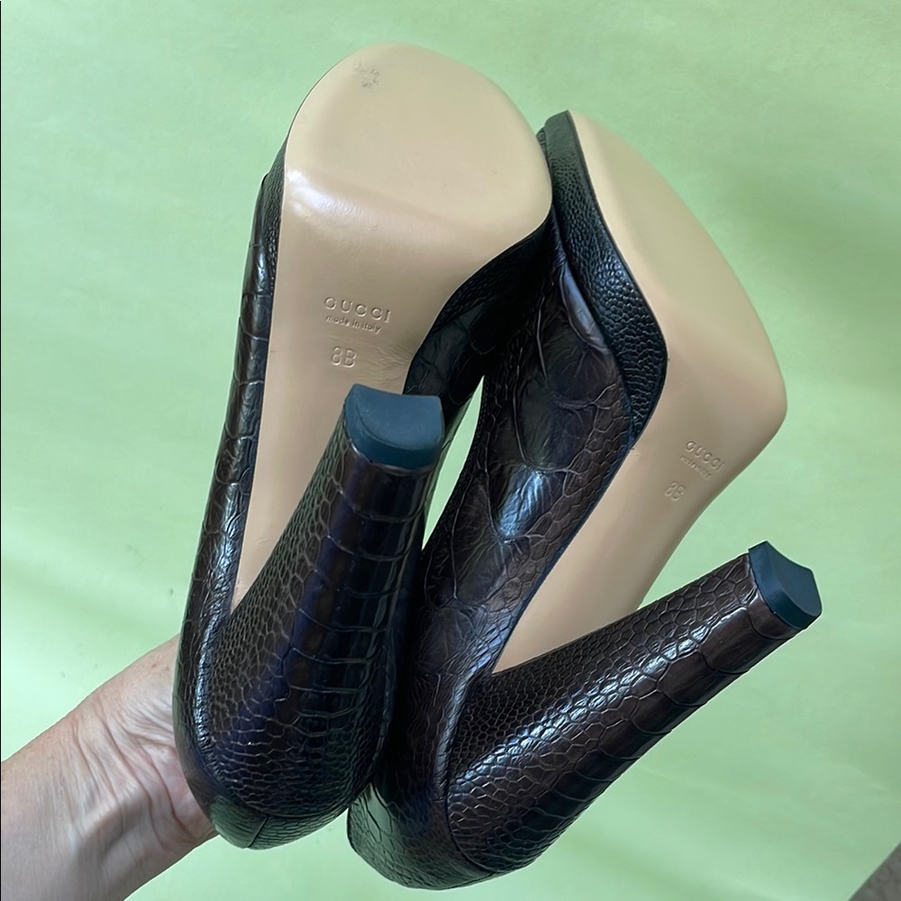 New Gucci Dark Brown Alligator/Leather Heels Elegant Design - Picture 12 of 13